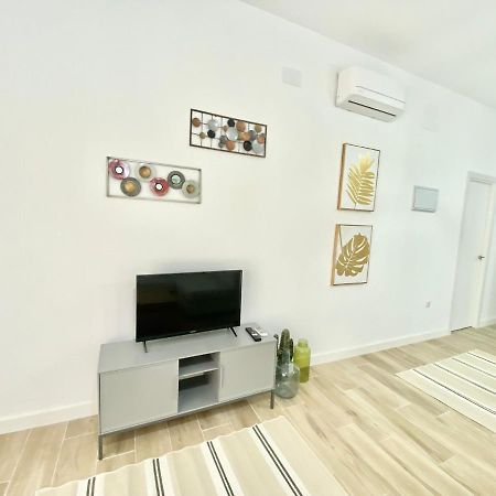 Puente Praga Aparment Apartment Madrid Exterior photo