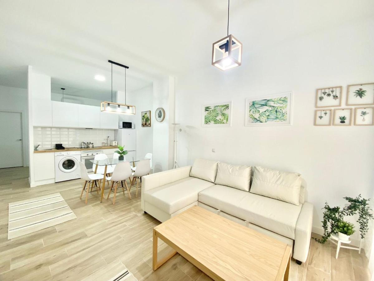 Puente Praga Aparment Apartment Madrid Exterior photo
